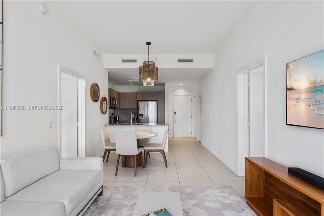 5350 NW 84th Ave 2007, Doral, FL 33166