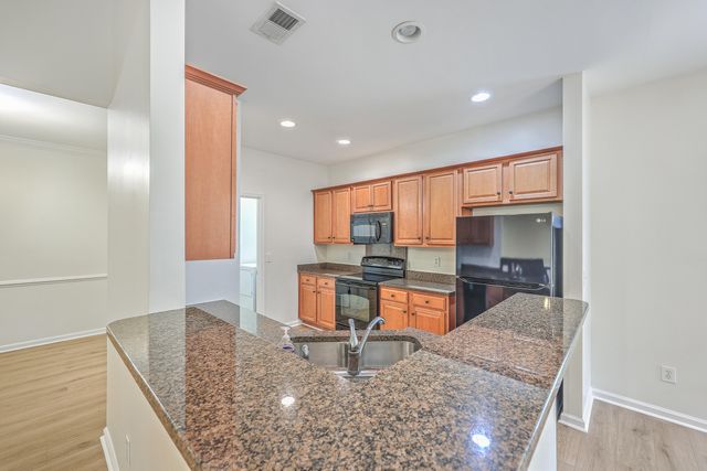 8518 Sentry Circle, North Charleston, SC 29420