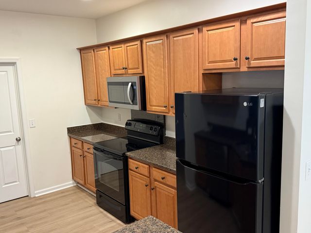 8518 Sentry Circle, North Charleston, SC 29420