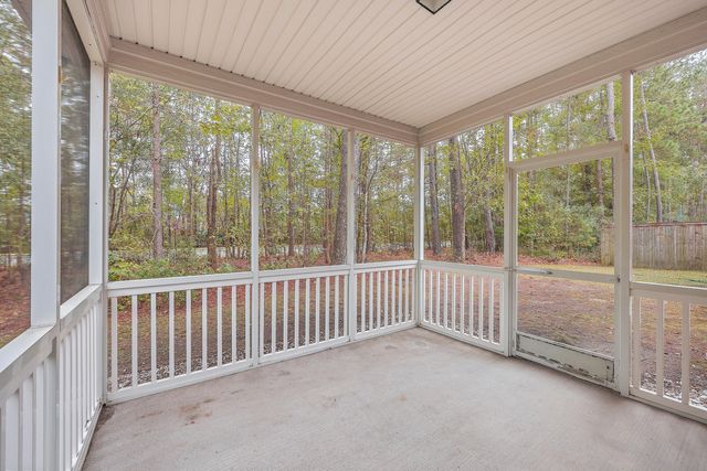 8518 Sentry Circle, North Charleston, SC 29420