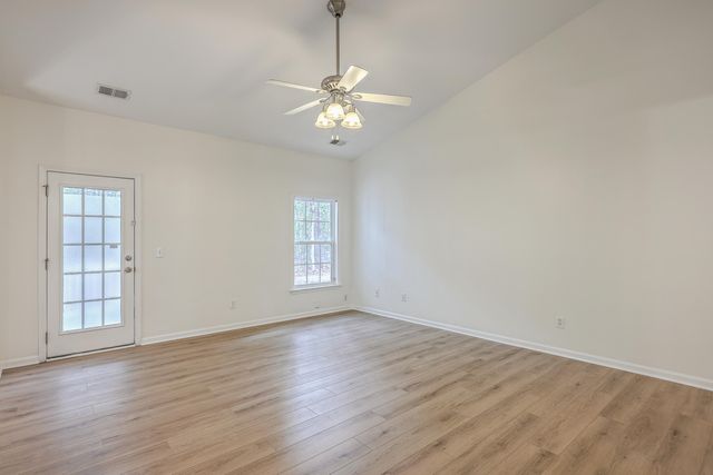 8518 Sentry Circle, North Charleston, SC 29420