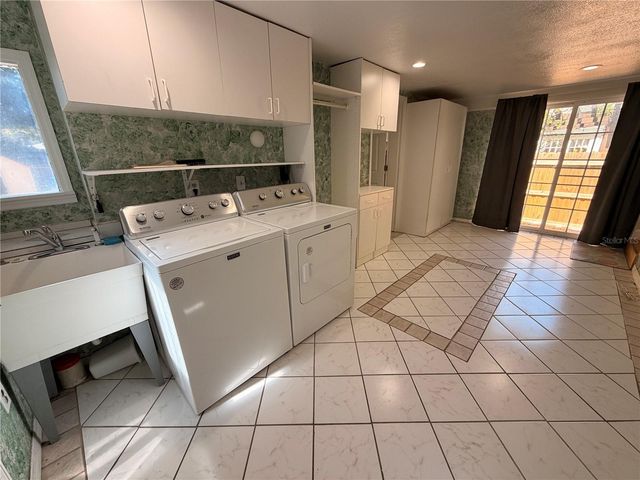 3620 BURLINGTON AVENUE N, St Petersburg, FL 33713