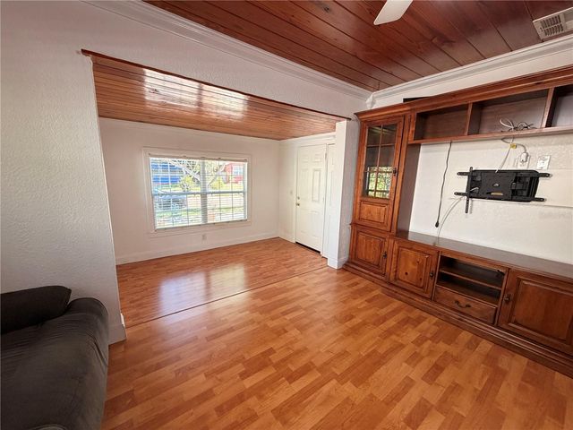 3620 BURLINGTON AVENUE N, St Petersburg, FL 33713