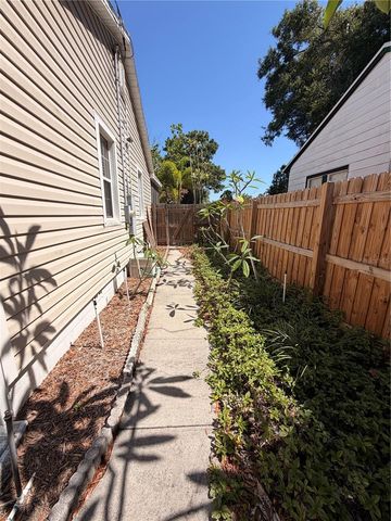 3620 BURLINGTON AVENUE N, St Petersburg, FL 33713