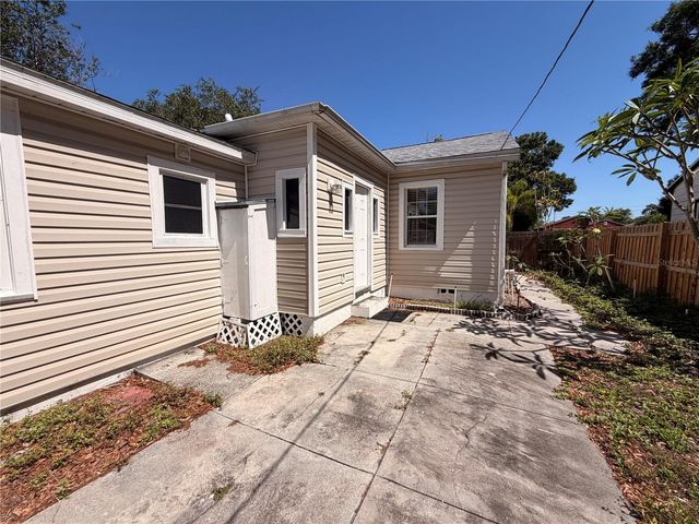 3620 BURLINGTON AVENUE N, St Petersburg, FL 33713