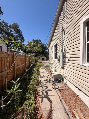 3620 BURLINGTON AVENUE N, St Petersburg, FL 33713