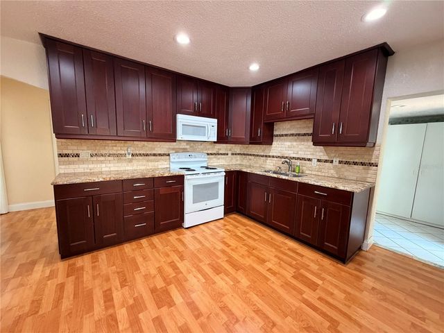 3620 BURLINGTON AVENUE N, St Petersburg, FL 33713