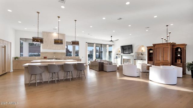 11842 N Miller Road, Scottsdale, AZ 85260