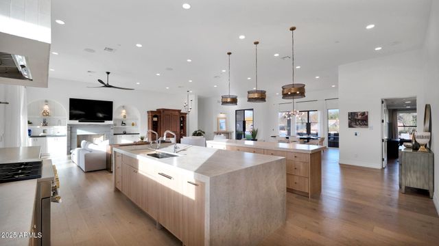 11842 N Miller Road, Scottsdale, AZ 85260