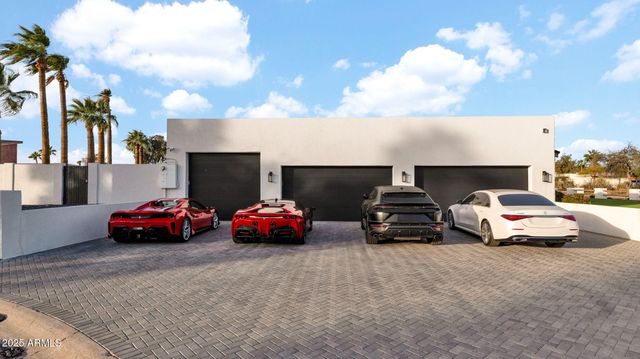 11842 N Miller Road, Scottsdale, AZ 85260