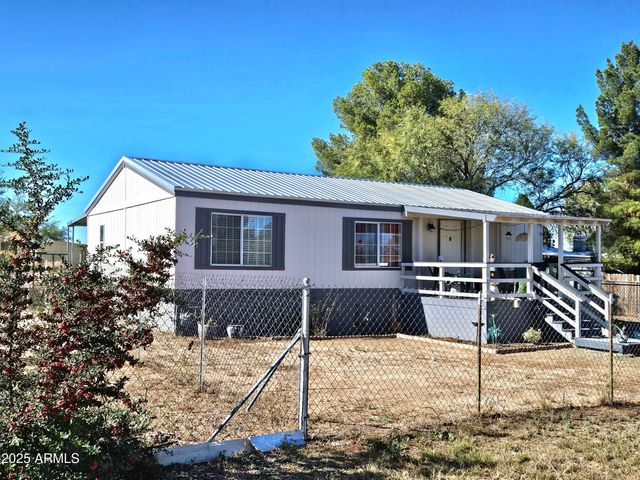 284 N Warren Road, Benson, AZ 85602