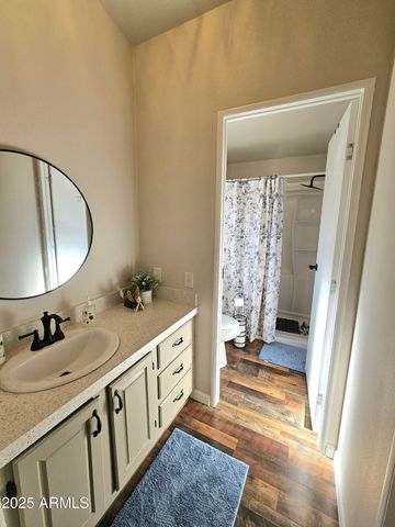 284 N Warren Road, Benson, AZ 85602