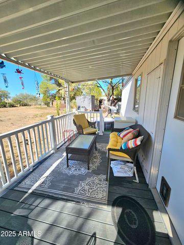 284 N Warren Road, Benson, AZ 85602