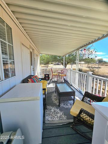 284 N Warren Road, Benson, AZ 85602