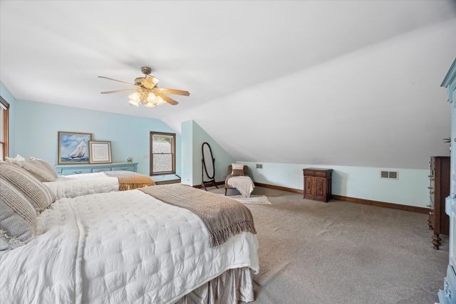 681 Western Avenue, Glen Ellyn, IL 60137