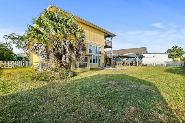 32 ARMAND BEACH DRIVE, Palm Coast, FL 32137