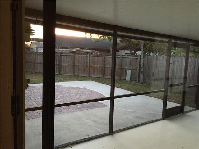 1204 SW 74th Avenue, North Lauderdale, FL 33068