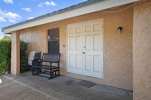 1204 SW 74th Avenue, North Lauderdale, FL 33068