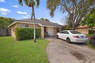 1204 SW 74th Avenue, North Lauderdale, FL 33068