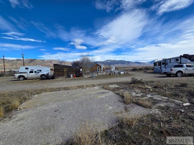 401 S 3rd Street, Leadore, ID 83464