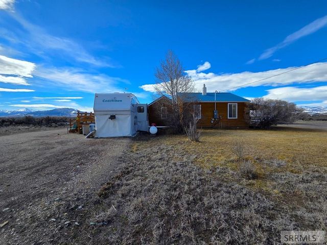 401 S 3rd Street, Leadore, ID 83464