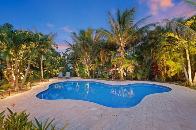 418 Oyster Road, North Palm Beach, FL 33408