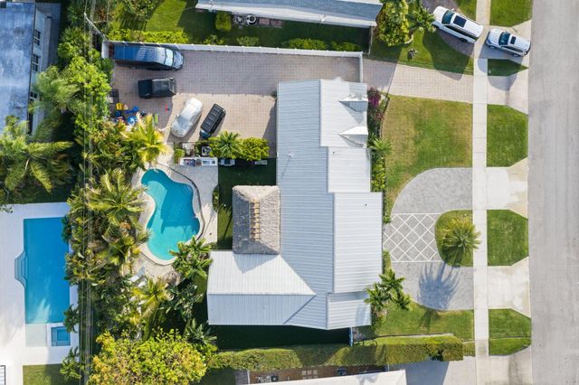 418 Oyster Road, North Palm Beach, FL 33408