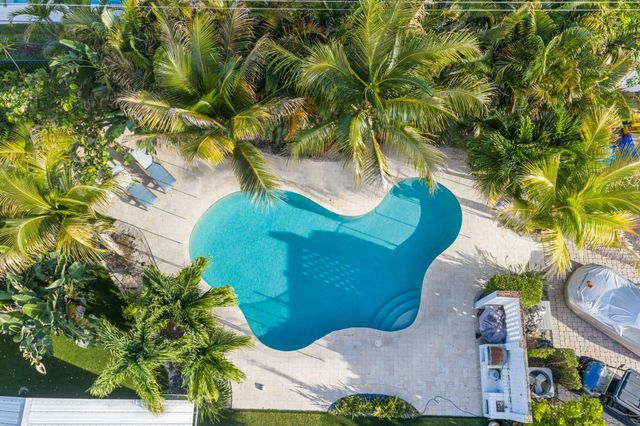 418 Oyster Road, North Palm Beach, FL 33408