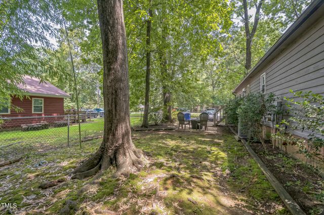 1205 John Breckenridge Drive, Hillsborough, NC 27278