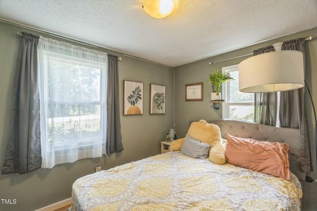 1205 John Breckenridge Drive, Hillsborough, NC 27278