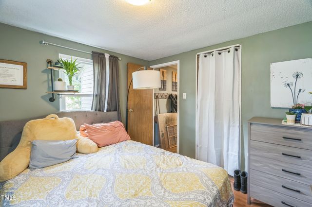 1205 John Breckenridge Drive, Hillsborough, NC 27278