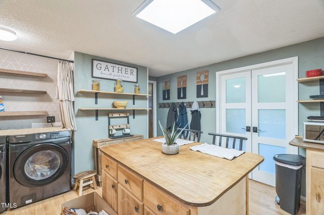 1205 John Breckenridge Drive, Hillsborough, NC 27278