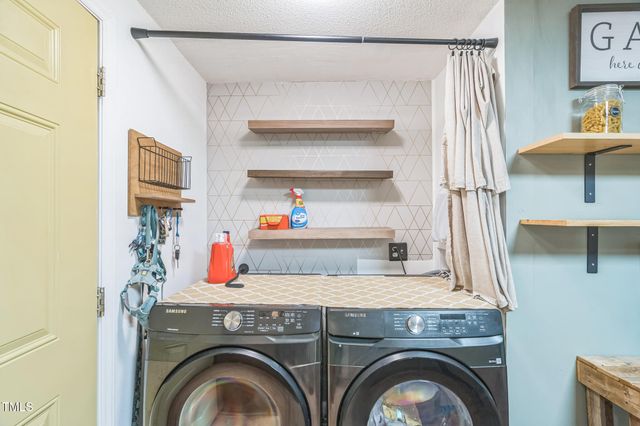 1205 John Breckenridge Drive, Hillsborough, NC 27278