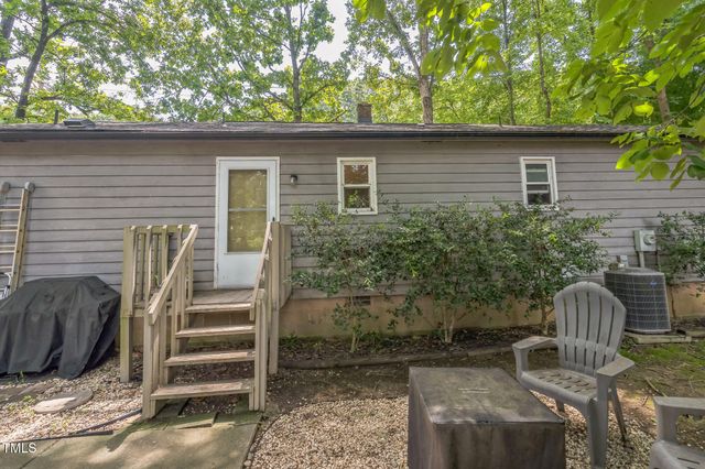 1205 John Breckenridge Drive, Hillsborough, NC 27278