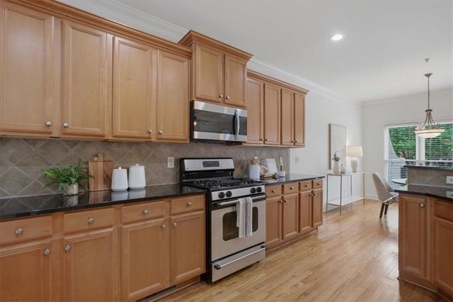 1184 Laurel Place SE, Smyrna, GA 30080