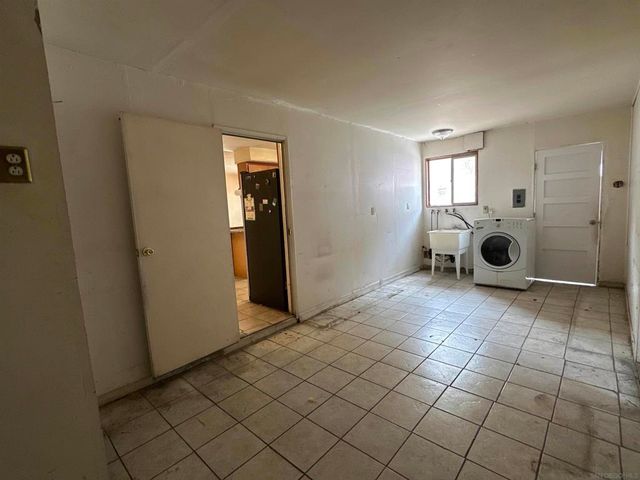 5110 Streamview Drive, San Diego, CA 92105