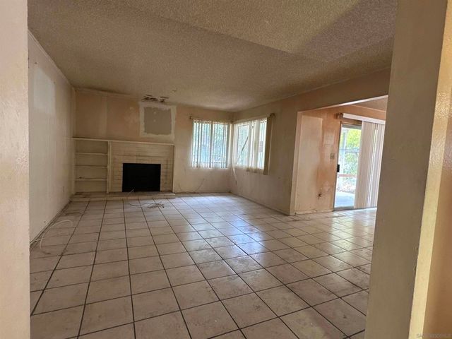 5110 Streamview Drive, San Diego, CA 92105
