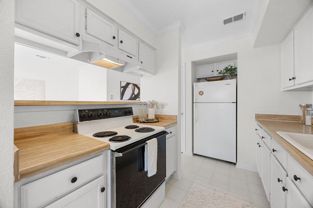 4159 Steck Ave 258, Austin, TX 78759