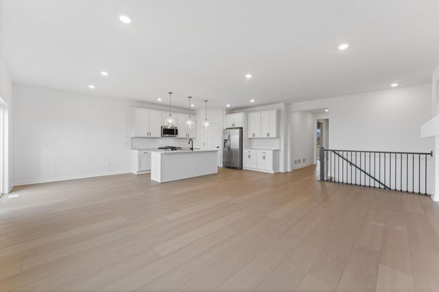 7594 Swan Street, Lino Lakes, MN 55038