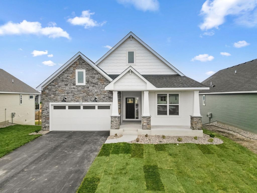 7594 Swan Street, Lino Lakes, MN 55038