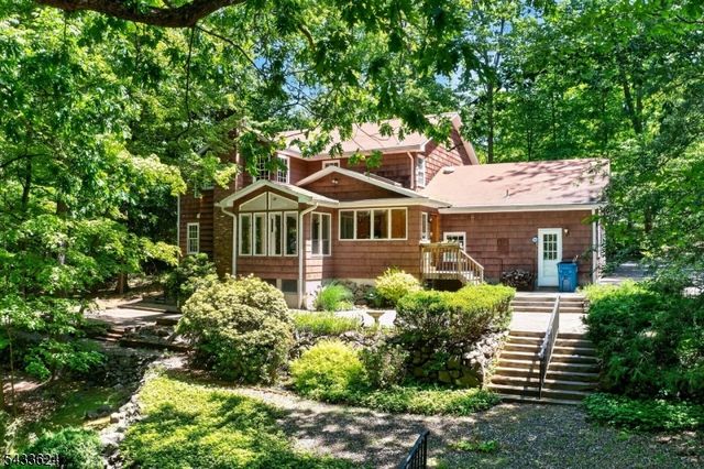 53 Joan Drive, Watchung Boro, NJ 07069
