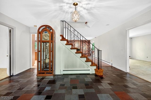 53 Joan Drive, Watchung Boro, NJ 07069