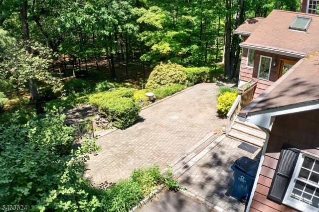 53 Joan Drive, Watchung Boro, NJ 07069