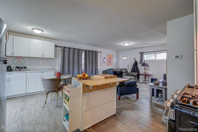 1592 Mollie Street, Ypsilanti Charter Township, MI 48198