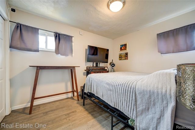 1592 Mollie Street, Ypsilanti Charter Township, MI 48198