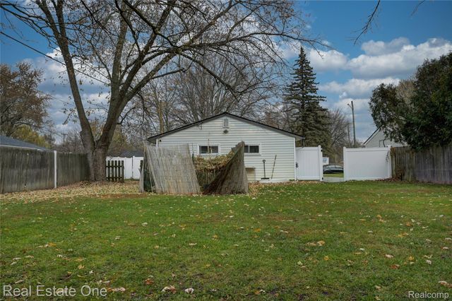 1592 Mollie Street, Ypsilanti Charter Township, MI 48198