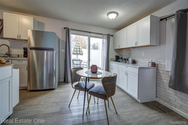 1592 Mollie Street, Ypsilanti Charter Township, MI 48198