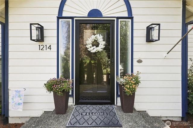 1214 Marion Street NE, Olympia, WA 98506