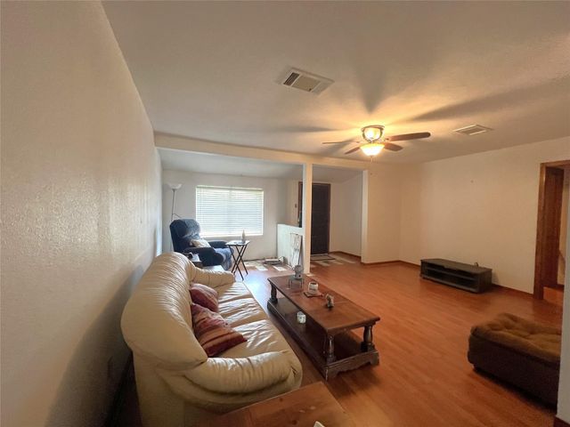 6735 Highway 36, Jones Creek, TX 77541