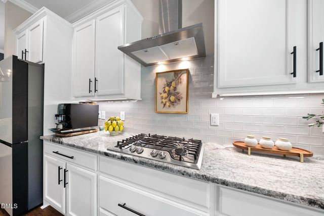 926 Regency Cottage Place, Cary, NC 27518